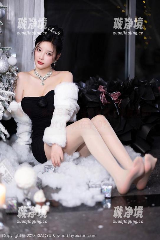语画界-徐莉芝Booty 语画界 - 私房写真:当修女遇上徐莉芝Booty,她在干嘛?