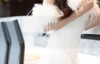 语画界 – 新更新！李丽莎的泳装作品，看得我一瞬移不开眼…