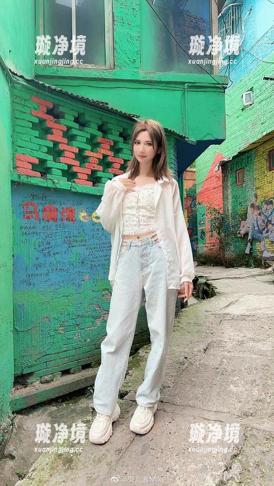 贝儿酱Miki带你春游：COS疯子合集，壁纸直送！