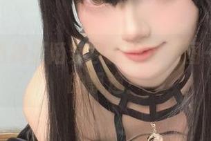 观看趴趴捣蛋陌穿校服的这张图——特别的飘逸？