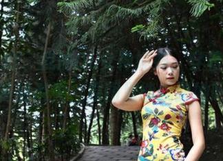 魔镜街拍 – 我的OL女神婷婷，穿着包臀灰裙神秘消失，原图里能找到她吗？